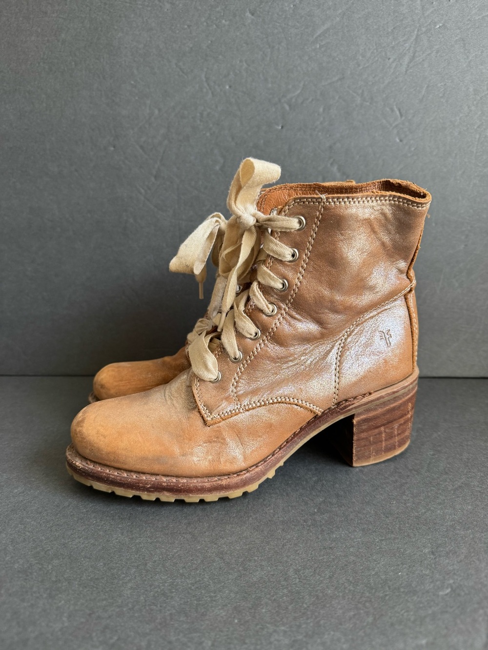 Frye Sabrina 6G Lace-up Boots Tan Metallic Fairycore Renfaire 7 - Picture 6 of 12